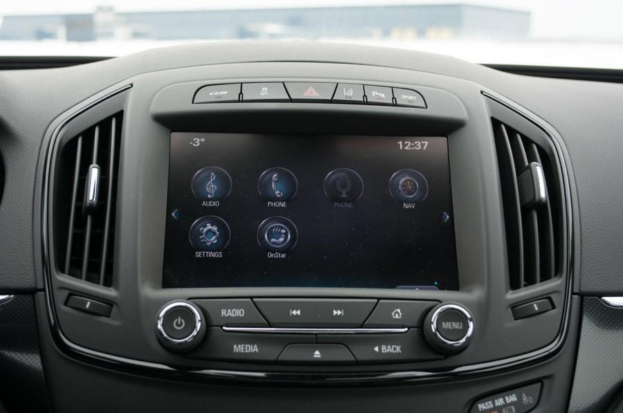  Buick Regal GS AWD 2014 года  (фото 20 из 30)